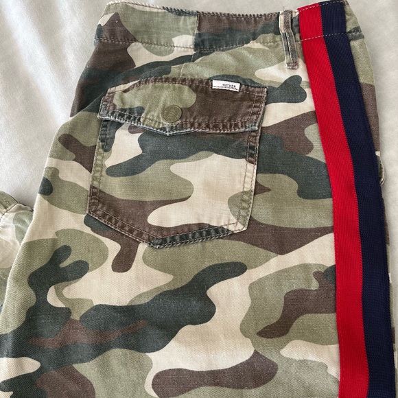 MOTHER No Zip Misfit Camo Pant in Size 27 - Picture 6 of 14